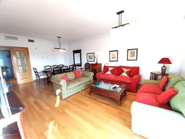 Piso en alquiler en Cáceres photo 0