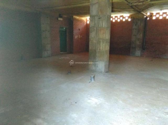 Local comercial en alquiler en Cáceres, R-66 photo 0