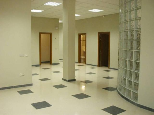 Local comercial en alquiler en Tudela, Centro photo 0