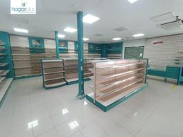 Local comercial en alquiler en Jerez de la Frontera, Las torres photo 0