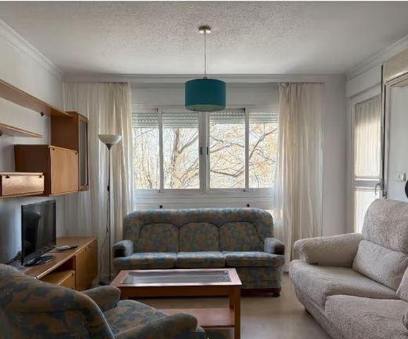 Piso en alquiler en Granada, Granada photo 0