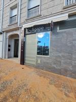 Local comercial en alquiler en Ribeira, Touro photo 0