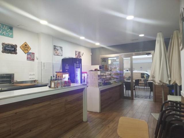 Local comercial en alquiler en Manises, El Mercado photo 0