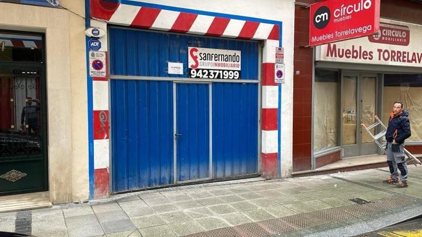 Local comercial en alquiler en Santander, Centro photo 0
