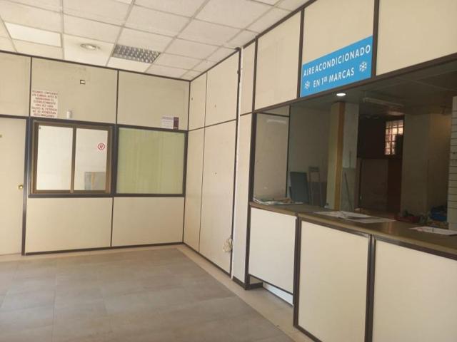 Local comercial en alquiler en Zaragoza, Barrio de San José photo 0