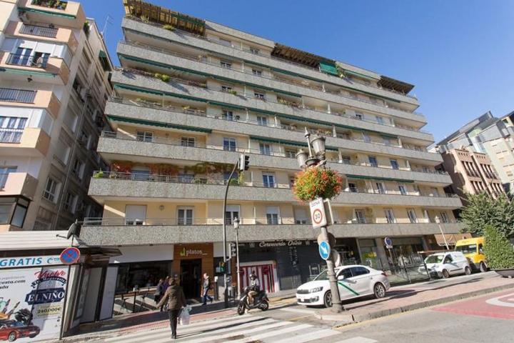 Piso en alquiler en Granada, Centro photo 0