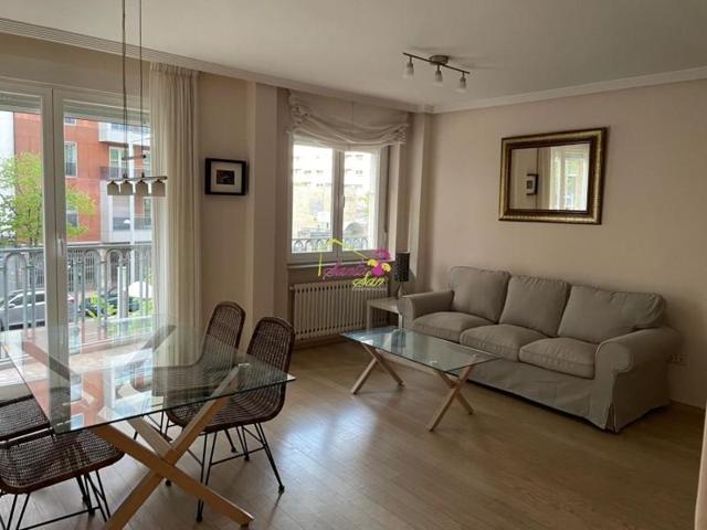 Piso en alquiler en Salamanca, Comuneros photo 0