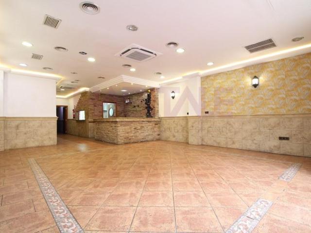 Local comercial en alquiler en Catarroja photo 0