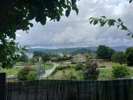 Casa en alquiler en Poio, Samieira photo 0