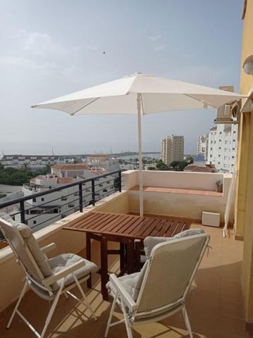 Piso en alquiler en Estepona photo 0