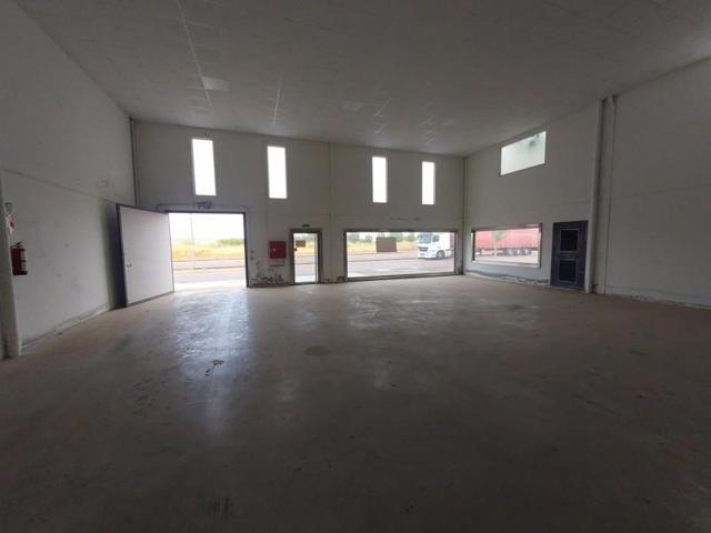Nave industrial en alquiler en Zafra, Zafra photo 0