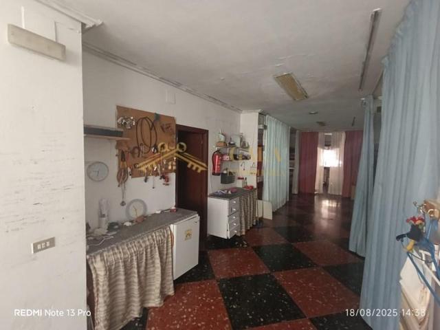 Local comercial en alquiler en Cáceres photo 0