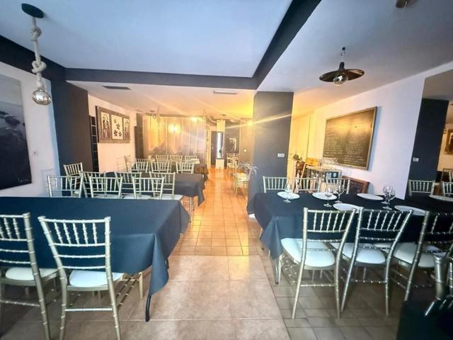 Local comercial en alquiler en Alicante, Centro Tradicional photo 0