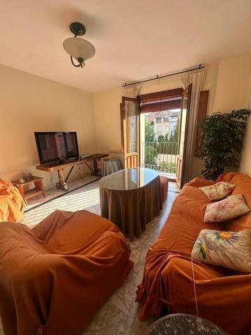 Piso en alquiler en Granada, Alhamar photo 0