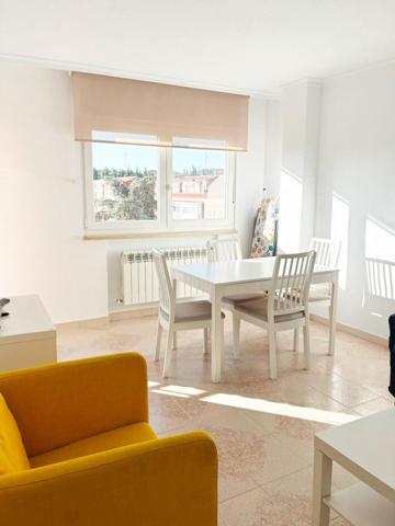 Piso en alquiler en Salamanca, San Bernardo photo 0