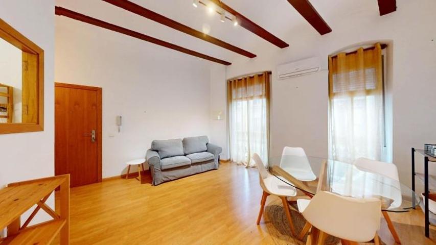 Piso en alquiler en Valencia, Russafa photo 0