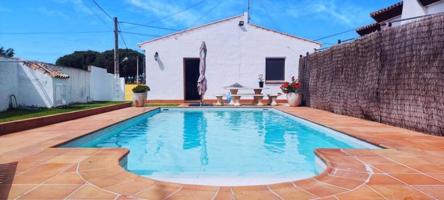 Chalet en alquiler en Chiclana de la Frontera, Las Lagunas - Campano photo 0