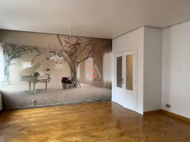 Piso en alquiler en Valladolid, Centro photo 0