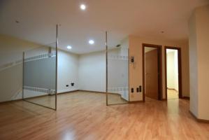 Oficina en alquiler en Vilanova i la Geltrú, Estacio photo 0