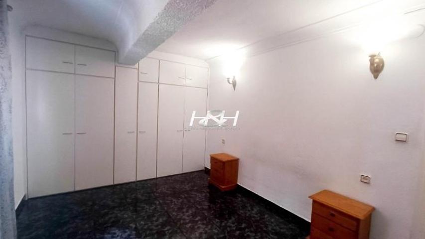 Piso en alquiler en Burjassot, Zona Cantereria photo 0