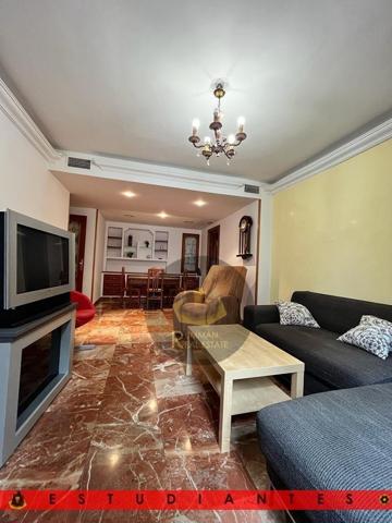 Piso en alquiler en Granada, Realejo photo 0