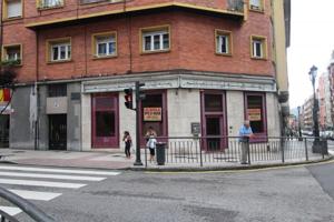 Local comercial en alquiler en Oviedo, Arganosa photo 0