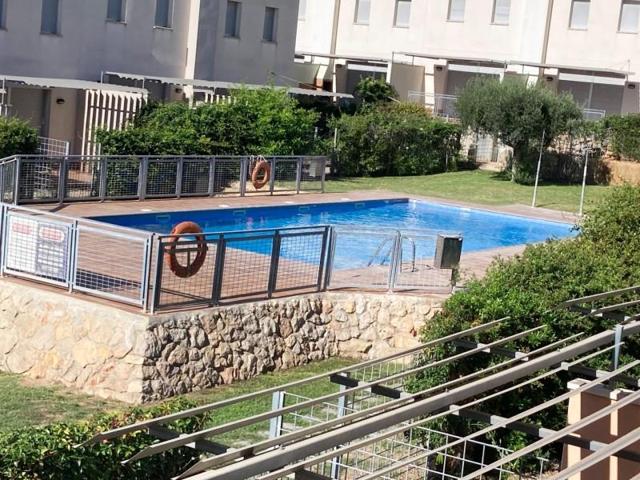 Adosada en alquiler en Creixell, Les Morisques photo 0