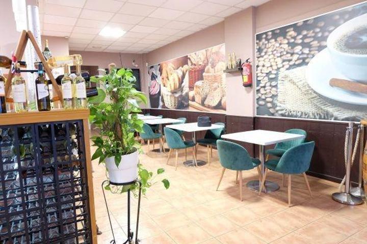 Local comercial en alquiler en Fuengirola, Los Boliches photo 0