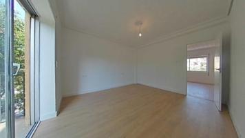 Piso en alquiler en Valencia, La Creu del Grau photo 0