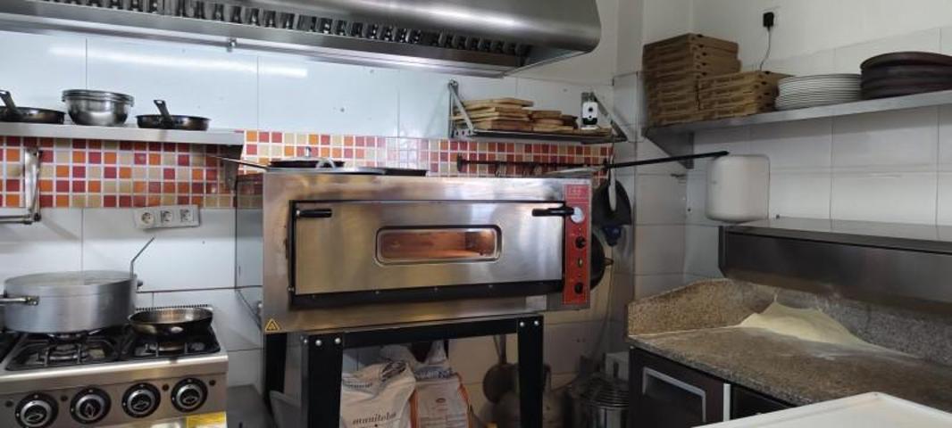 Local comercial en alquiler en Las Palmas de Gran Canaria, Alcaravaneras photo 0