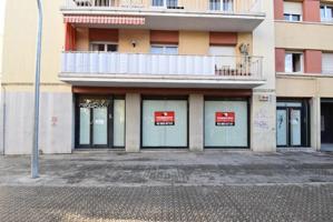 Local comercial en alquiler en Vilanova i la Geltrú, Barri De Mar photo 0