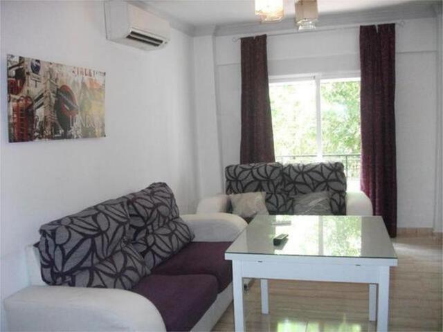 Piso en alquiler en Granada, Arabial photo 0