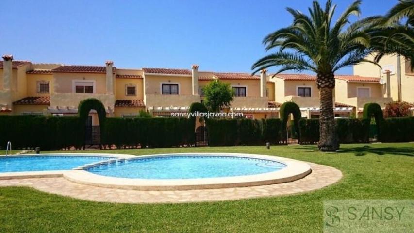 Casa en alquiler en Denia photo 0
