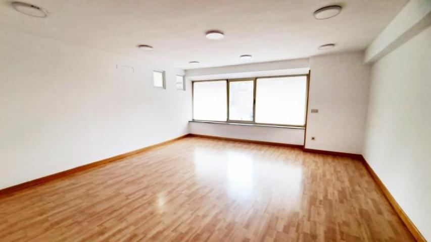 Oficina en alquiler en Salamanca, Labradores photo 0