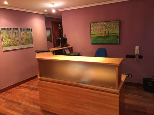 Oficina en alquiler en Bilbao, Deusto photo 0