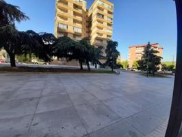 Local comercial en alquiler en Cáceres, AVDA. VIRGEN DE GUADALUPE photo 0