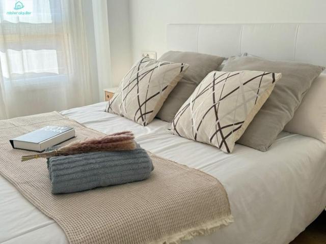 Apartamento en alquiler en El Campello, Playa Muchavista photo 0