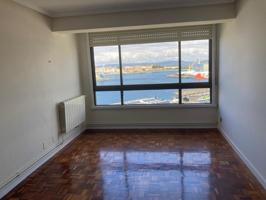 Piso en alquiler en A Coruña, Cuatro Caminos photo 0