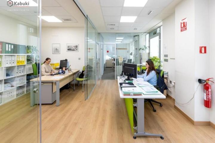 Local comercial en alquiler en Granada, Bola de Oro photo 0