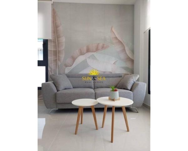 Apartamento en alquiler en Torrevieja, Playa del Cura photo 0