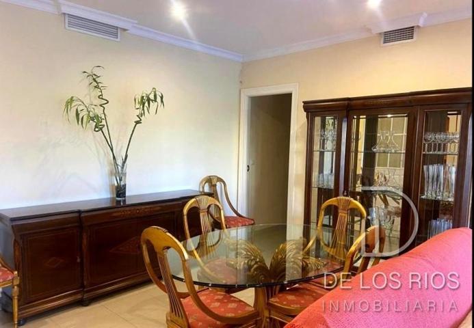 Apartamento en alquiler en Granada, Arabial, 18004 photo 0