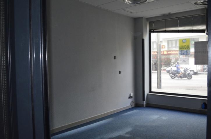 Local comercial en alquiler en Gijón, Gijón photo 0