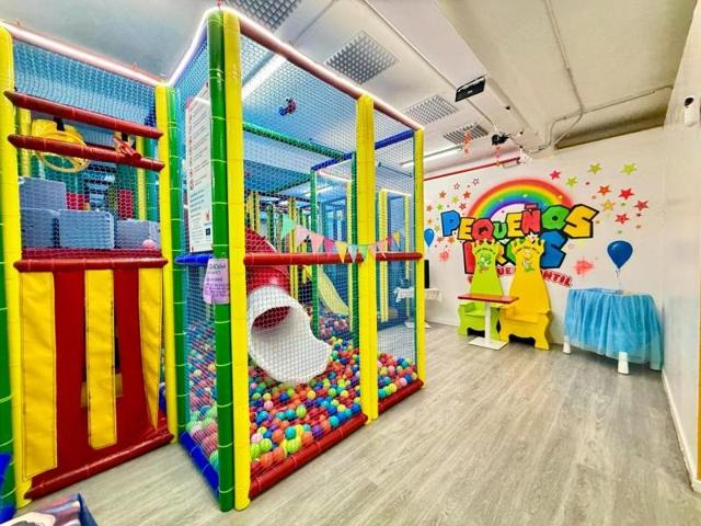 Local comercial en alquiler en Mallorca, Bons Aires photo 0