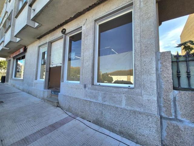 Local comercial en alquiler en Nigrán, Rúa Rosalía de Castro, 36350 photo 0