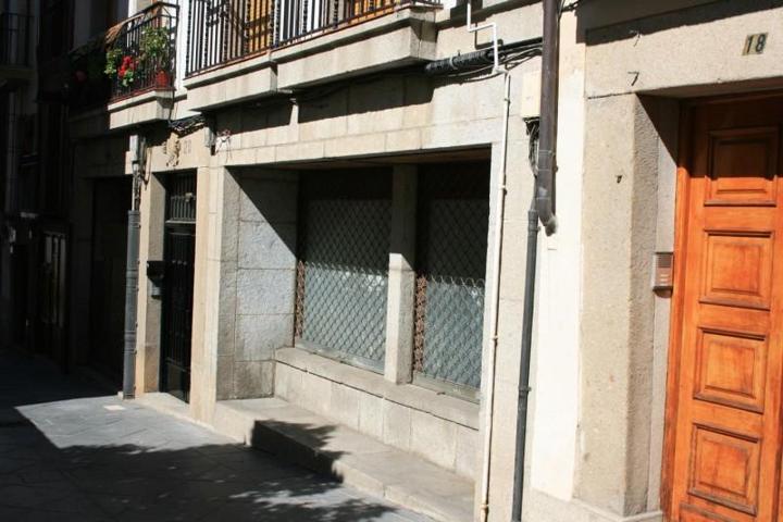 Local comercial en alquiler en Plasencia, Calle Trujillo, 10600 photo 0