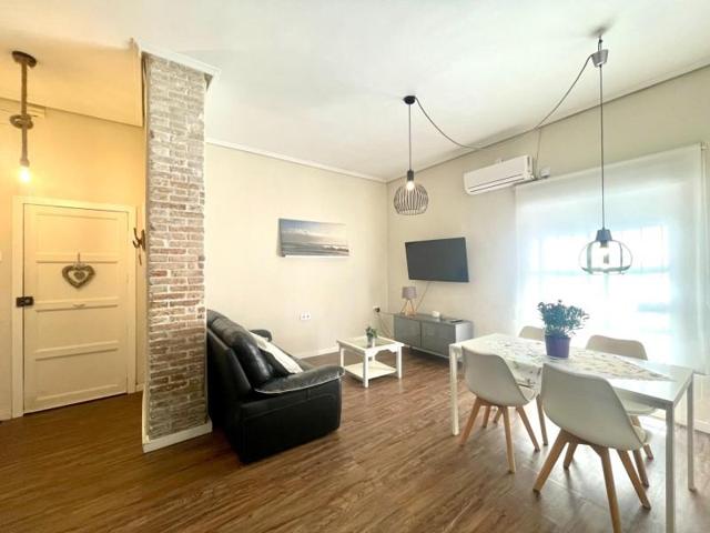 Piso en alquiler en Valencia, Camí Fondo photo 0