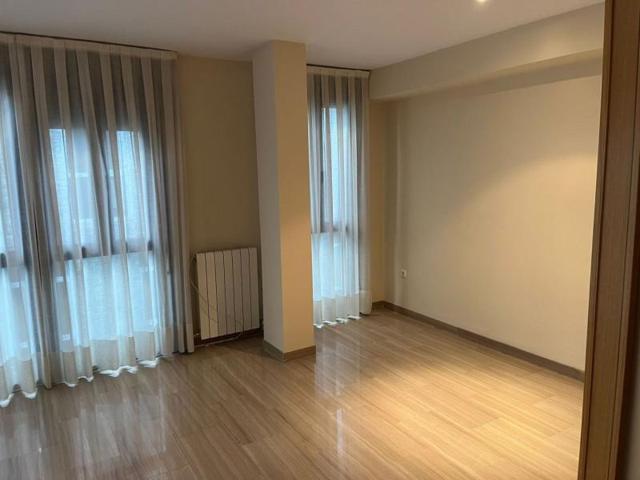 Piso en alquiler en Córdoba, Centro - Bulevar photo 0