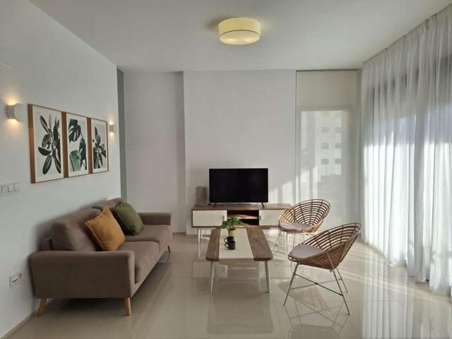 Apartamento en alquiler en Arenales del sol, Arenales del Sol photo 0
