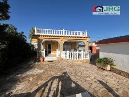 Chalet en alquiler en Benicarló photo 0