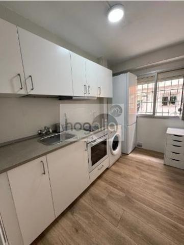 Piso en alquiler en Sevilla, REINA MERCEDES photo 0